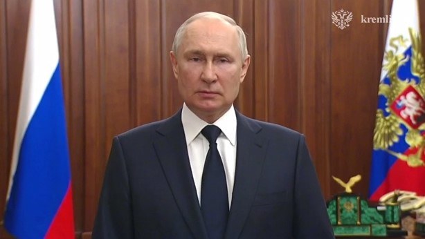 Putin MDB ölkələri liderlərini təbrik edib