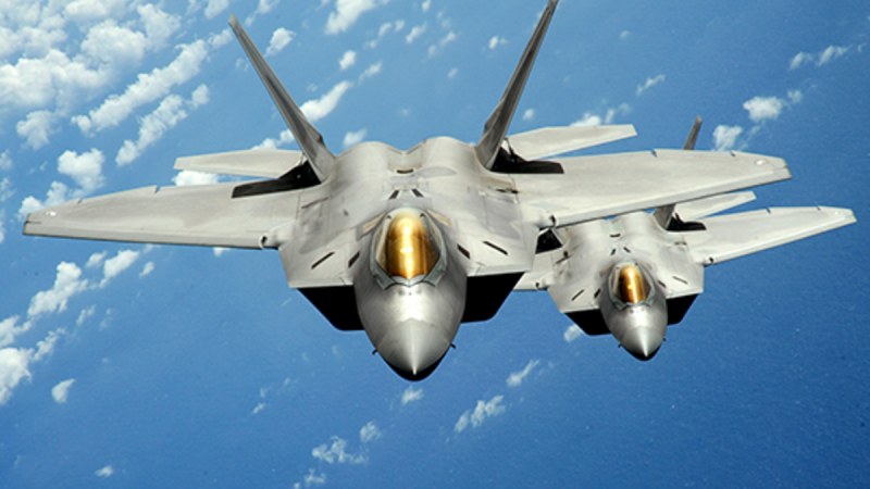 Cənubi Koreya və ABŞ F-22 qırıcılarının iştirakı ilə təlimlər keçirib