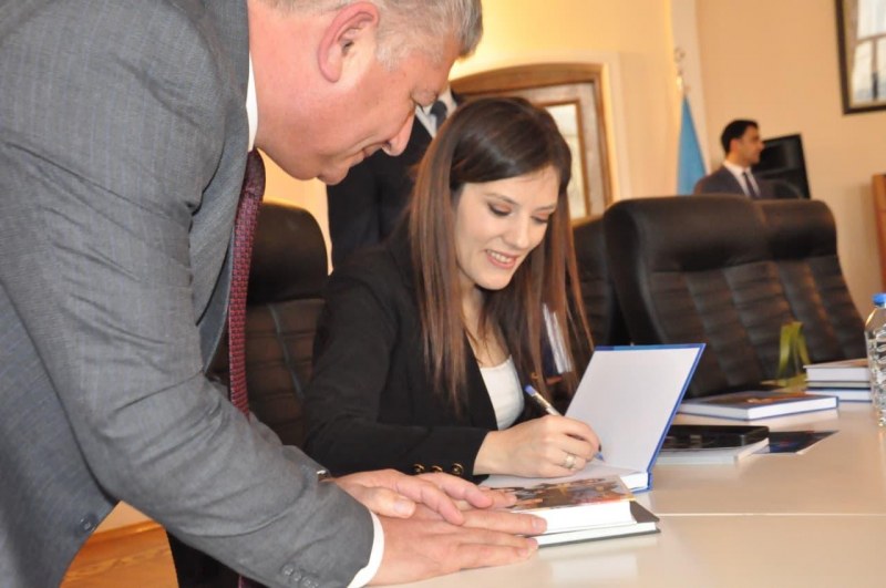 Gülər Coşqunsoy : “Ulu Röya Yolunda”