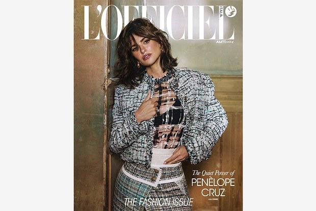 51 yaşlı aktrisa moda jurnalı üçün şəffaf geyimdə poza verdi